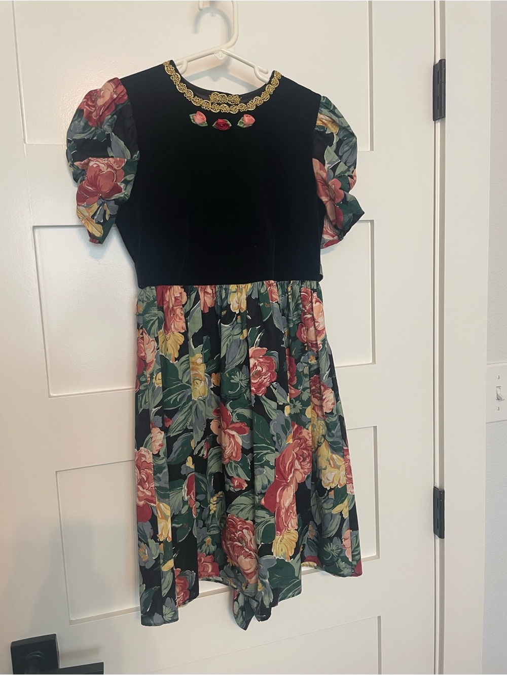 VINTAGE 90s Girls Black Velvet Bodice Floral Skirt Dress